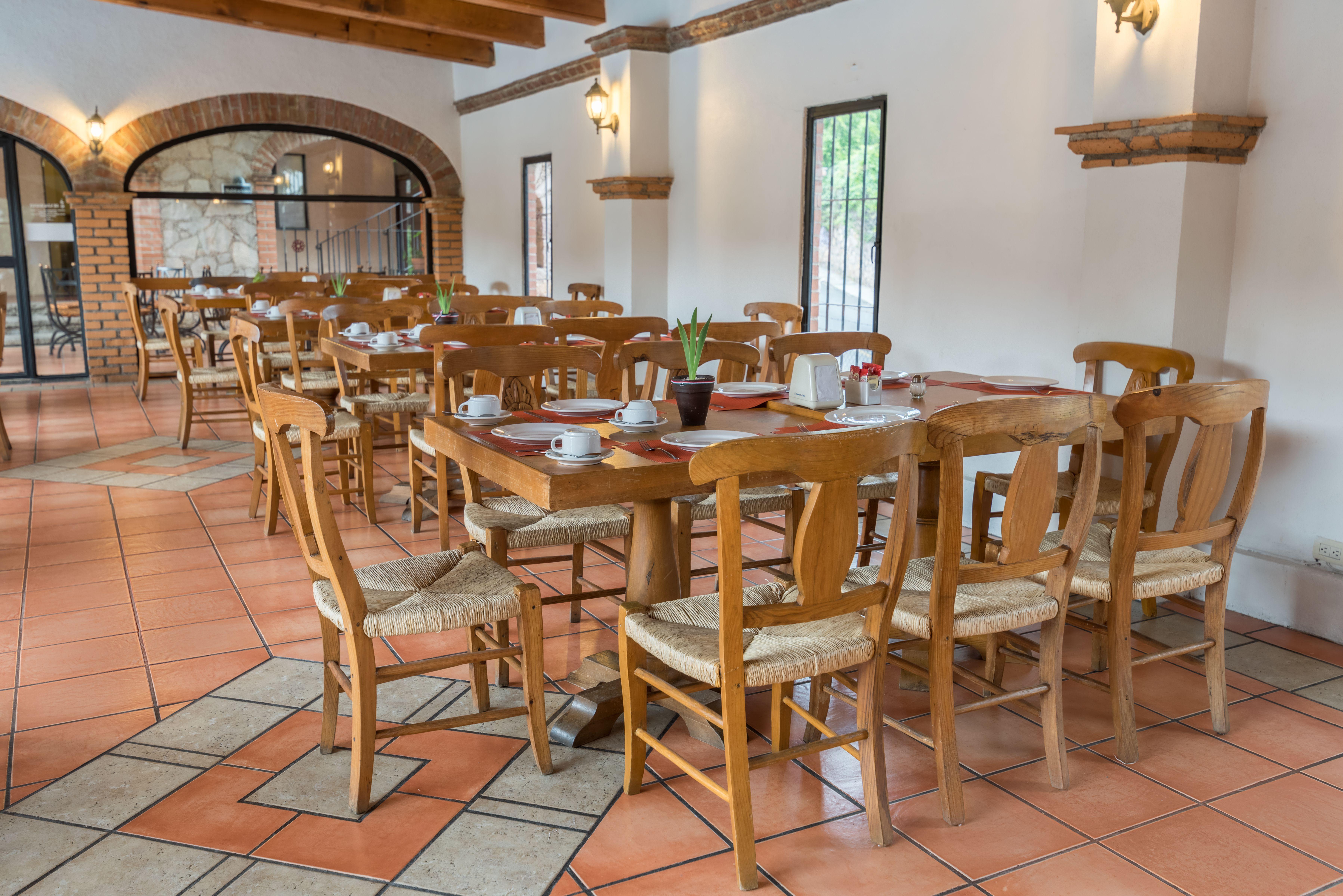 Abadia Plaza Hotel 3*