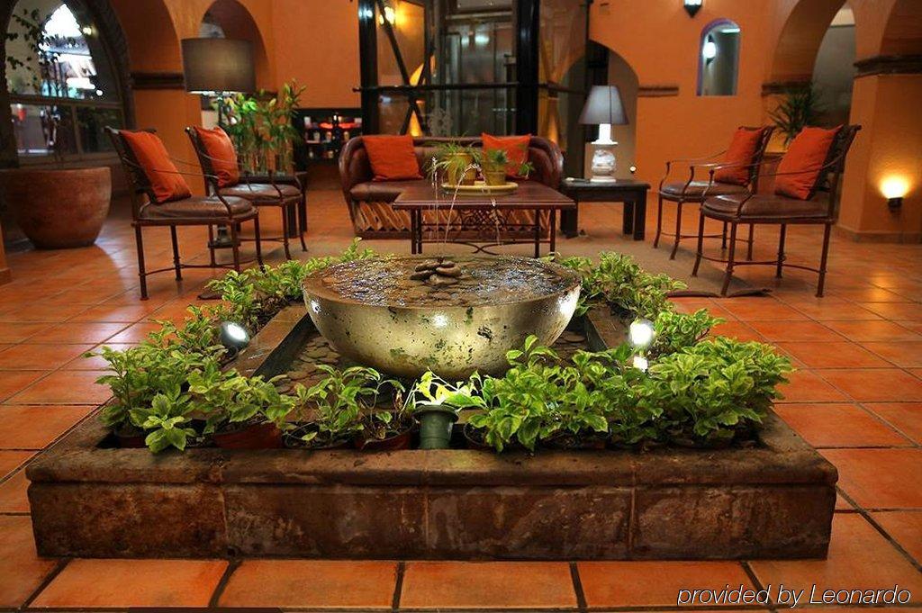 Abadia Plaza Hotel